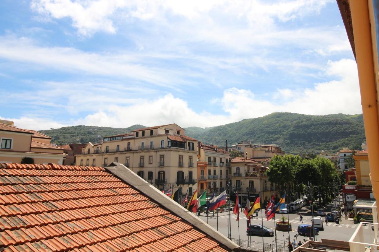 Apartamento Piazza Tasso Max 1 Península Sorrentina Exterior foto