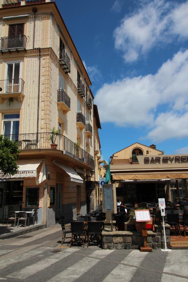 Apartamento Piazza Tasso Max 1 Península Sorrentina Exterior foto