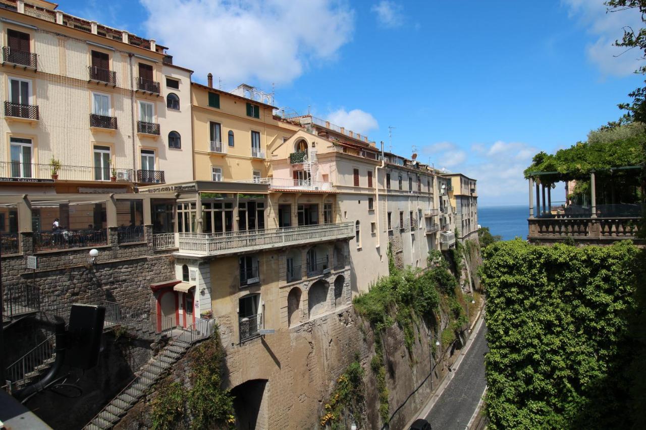 Apartamento Piazza Tasso Max 1 Península Sorrentina Exterior foto